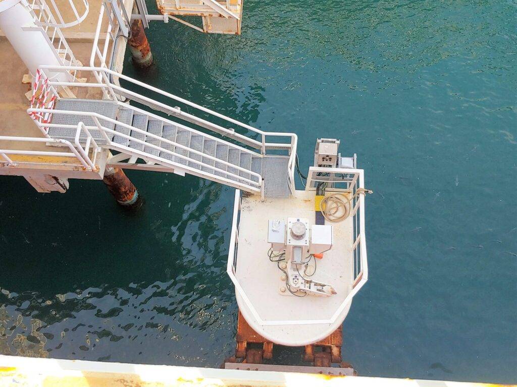 FIXED AND FLOATING MARINE STRUCTURES