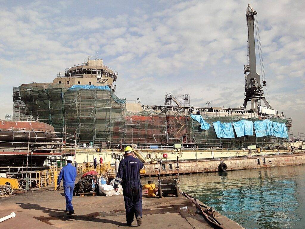 VESSEL PURCHASE AND COMPLEX MACHINERY